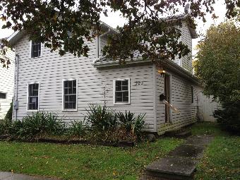 323 S Walnut St, Wooster, OH 44691 