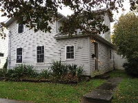 323 S Walnut St, Wooster, OH 44691 