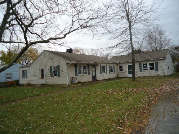 215-219 Danhurst Rd, Columbus, OH 43228 