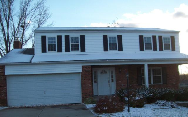 703 Yorkhaven Rd, Cincinnati, OH 45246 