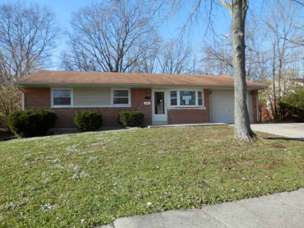 2325 Westport Dr, Dayton, OH 45406 