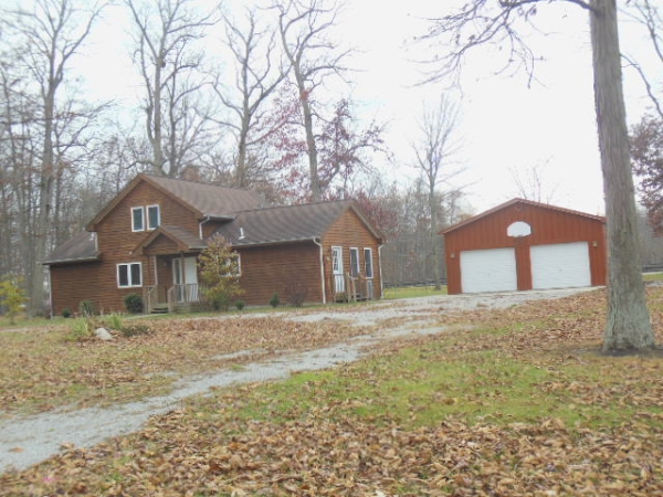 141 Navajo Dr, Lake Waynoka, OH 45171 