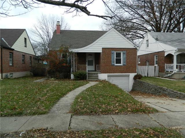 6945 Gloria Dr, Cincinnati, OH 45239 