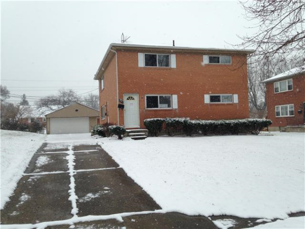 2224 1/2 Iroquois St, Springfield, OH 45506 