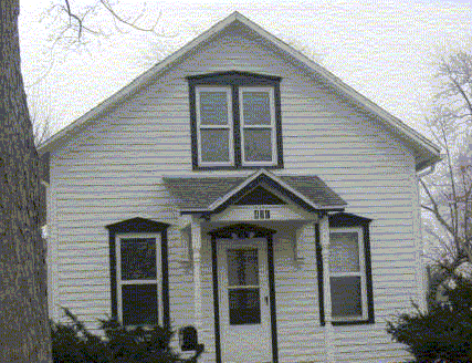 431 W 2nd St, Port Clinton, OH 43452 