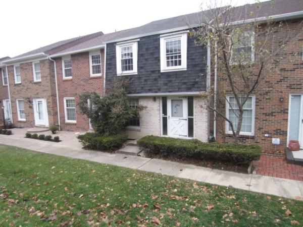 594 Dlyn Street  Unit H-4, Columbus, OH 43228 