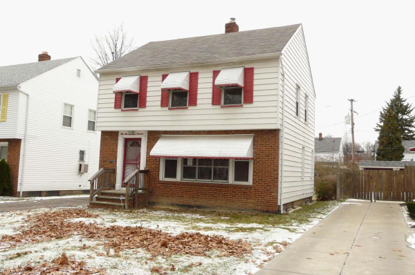 17319 Stockbridge Ave, Cleveland, OH 44128 