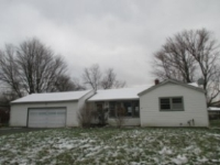 235 Maple St, Newton Falls, OH 44444 