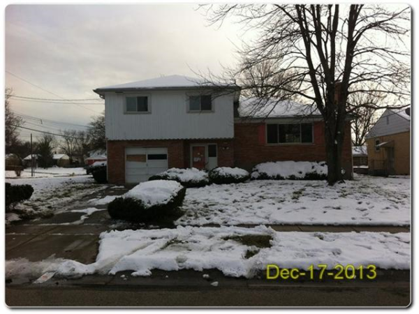 703 Danvers Dr, Cincinnati, OH 45240 