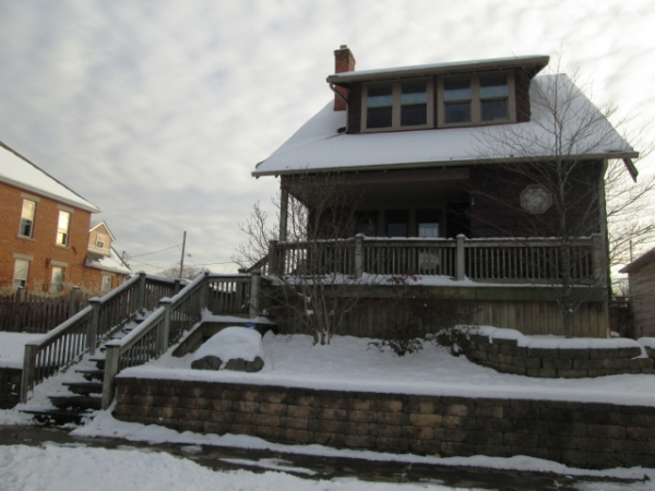 327 E Markison Ave, Columbus, OH 43207 