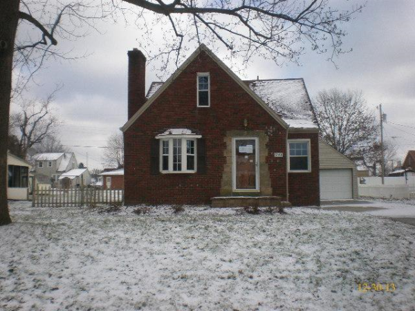 1244 Fairlane Ave SW, Canton, OH 44710 