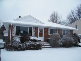 796 E 240th St, Euclid, OH 44123 