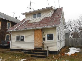 2221 12th St SW, Canton, OH 44706 