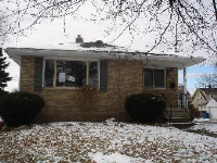 216 24th St NW, Barberton, OH 44203 