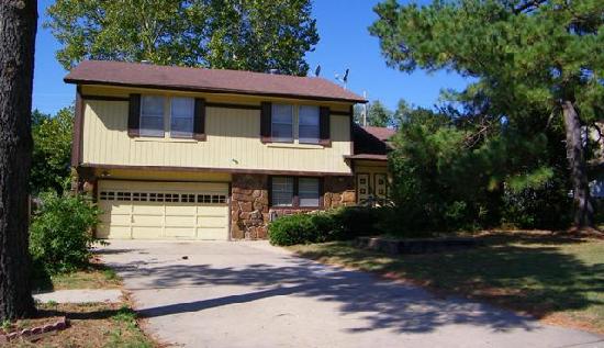 1416 South Walnut Avenue, Broken Arrow, OK 74012 
