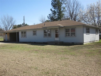 214 North Drive, Hartshorne, OK 74547 
