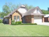 1942 South Santa Fe Pl, Bartlesville, OK 74003 