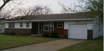 1204 E Hermosa Ave, Frederick, OK 73542 