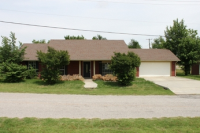402 South Central Ave, Fletcher, OK 73541 