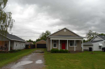525 SW 1st St, Moore, OK 73160 