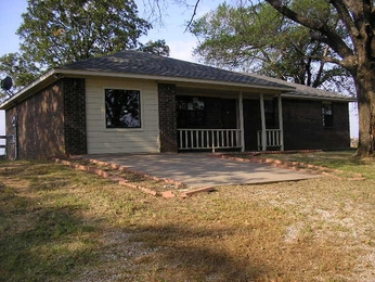 2002 W Redwood, Sallisaw, OK 74955 