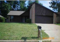 9916 Crest Dr, Midwest City, OK 73130 