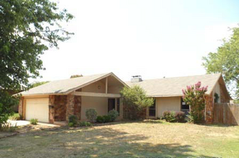 6621 Laurel Dr, Oklahoma City, OK 73162 