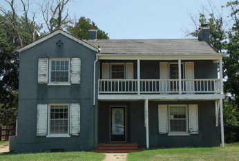 419 S 9th St, Clinton, OK 73601 