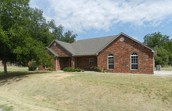 415 W 10th St, Hominy, OK 74035 