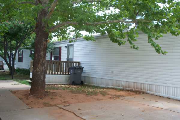 601 NE Flower Mound Lot #105, Lawton, OK 73507 