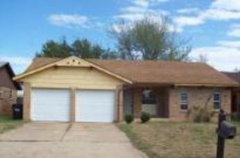1017 NW 21st St, Moore, OK 73160 