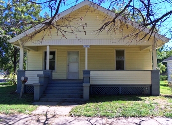 232 G St NW, Miami, OK 74354 