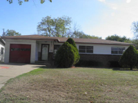 432 NE Elmhurst Ave, Bartlesville, OK 74006 