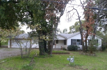 9820 Lloyd Dr, Midwest City, OK 73130 