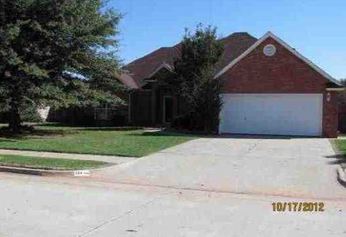 704 N Remington Way, Mustang, OK 73064 