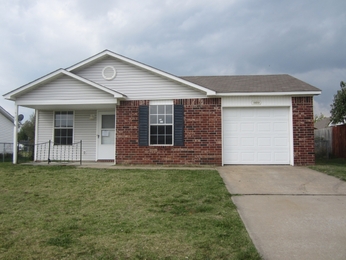1929 Lexington Rd, Claremore, OK 74017 