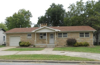 303 SE 11th Street, Pryor, OK 74361 