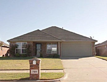 708 S Castle Ridge Ln, Mustang, OK 73064 
