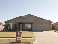 708 S Castle Ridge Ln, Mustang, OK 73064 