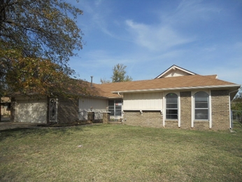 10611 E 28th Ct, Tulsa, OK 74129 