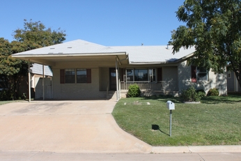 1917 NW Bell Ave, Lawton, OK 73507 