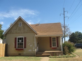 419 S 7th St, Kingfisher, OK 73750 