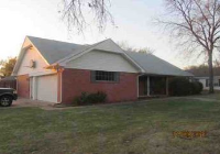 1902 N Market Ave, Shawnee, OK 74804 