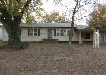 1411 N 7th St, Perry, OK 73077 
