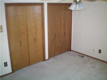 9413 S Hillcrest Dr, Oklahoma City, OK 73159 