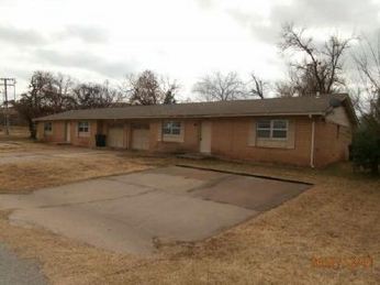 1326-1328 E Haskell Ave, Sapulpa, OK 74066 