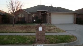 228 SE 26th St, Moore, OK 73160 