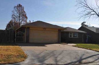 9904 S Douglas Ave, Oklahoma City, OK 73139 