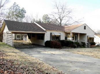 849 E Chickasaw Pl, Sallisaw, OK 74955 