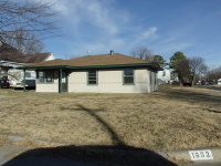 1902 W Maple Ave, Enid, OK 73703 